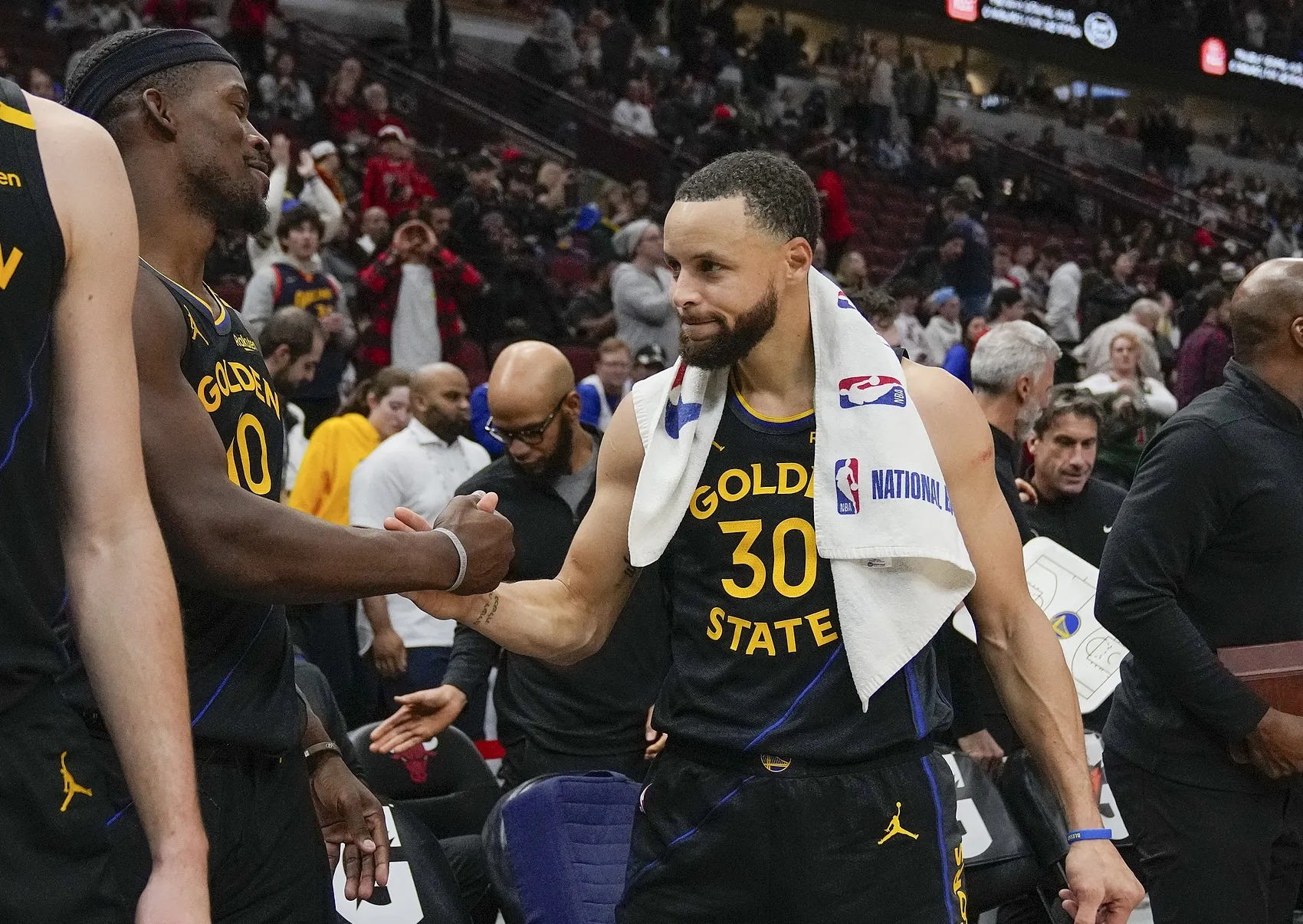 关于库里新星出色防守表现惊艳，IG未来可期！的信息开云体育