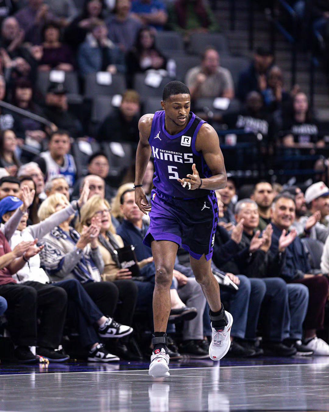 萨克拉门托国王发布备战花絮，关键时刻外线爆发，NBA季后赛任务艰巨，纪律约束更严格的简单介绍开云体育APP下载